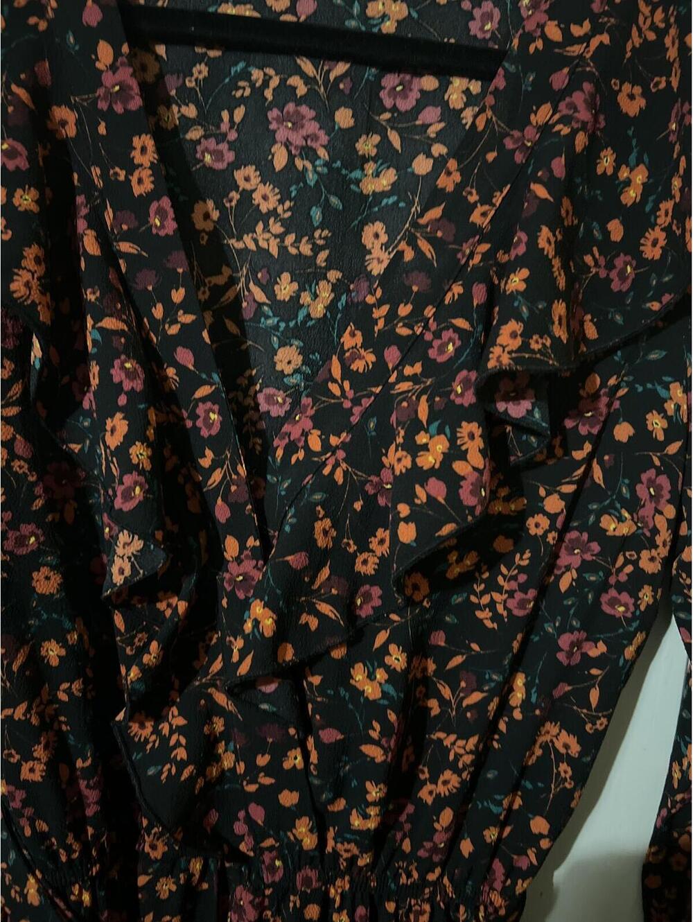 Band of Gypsies Black Floral Long Sleeve Jumpsuit Ruffle - Picture 4 of 6